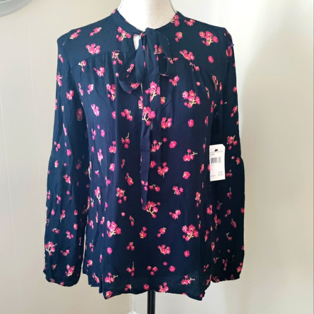 NWT Billabong Floral Print Long Sleeve Top